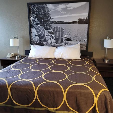 Hotel Super 8 By Wyndham Ionia Mi Exteriér fotografie