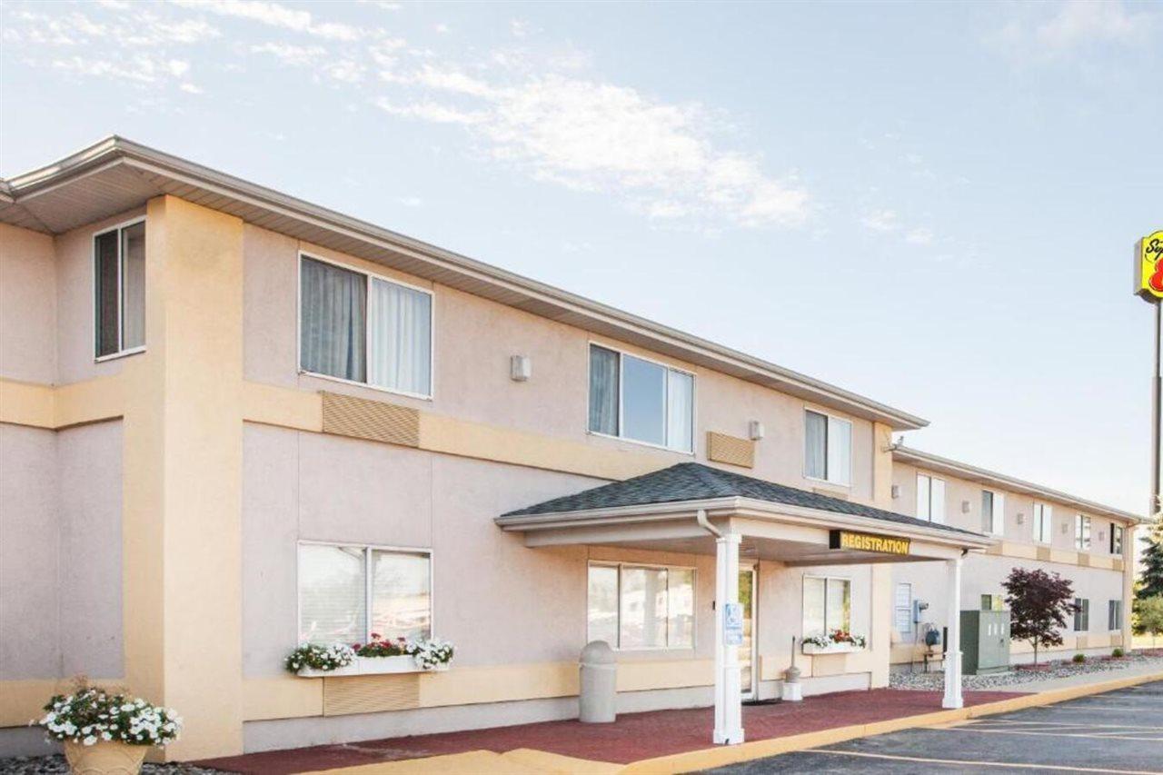 Hotel Super 8 By Wyndham Ionia Mi Exteriér fotografie