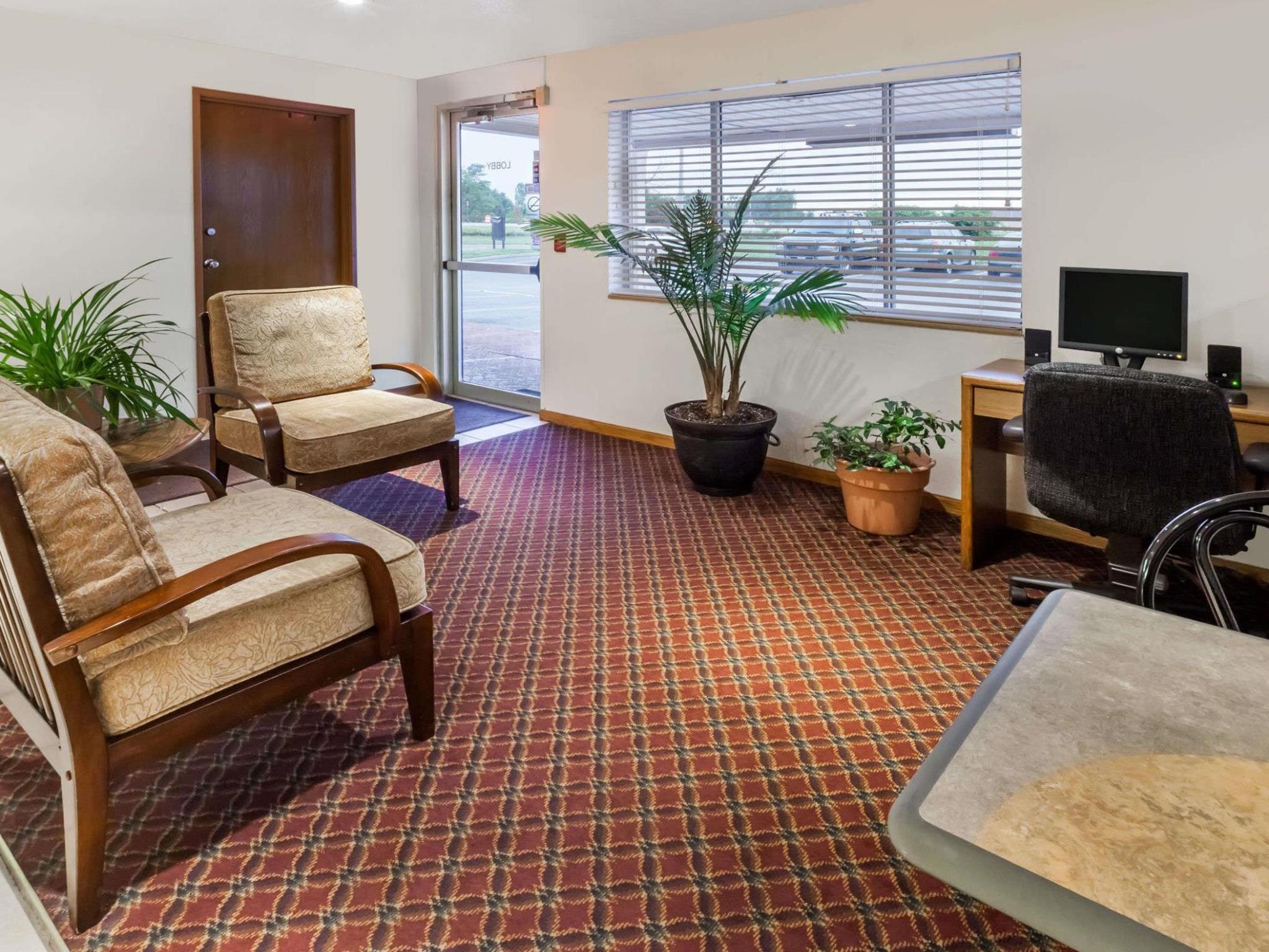 Hotel Super 8 By Wyndham Ionia Mi Exteriér fotografie