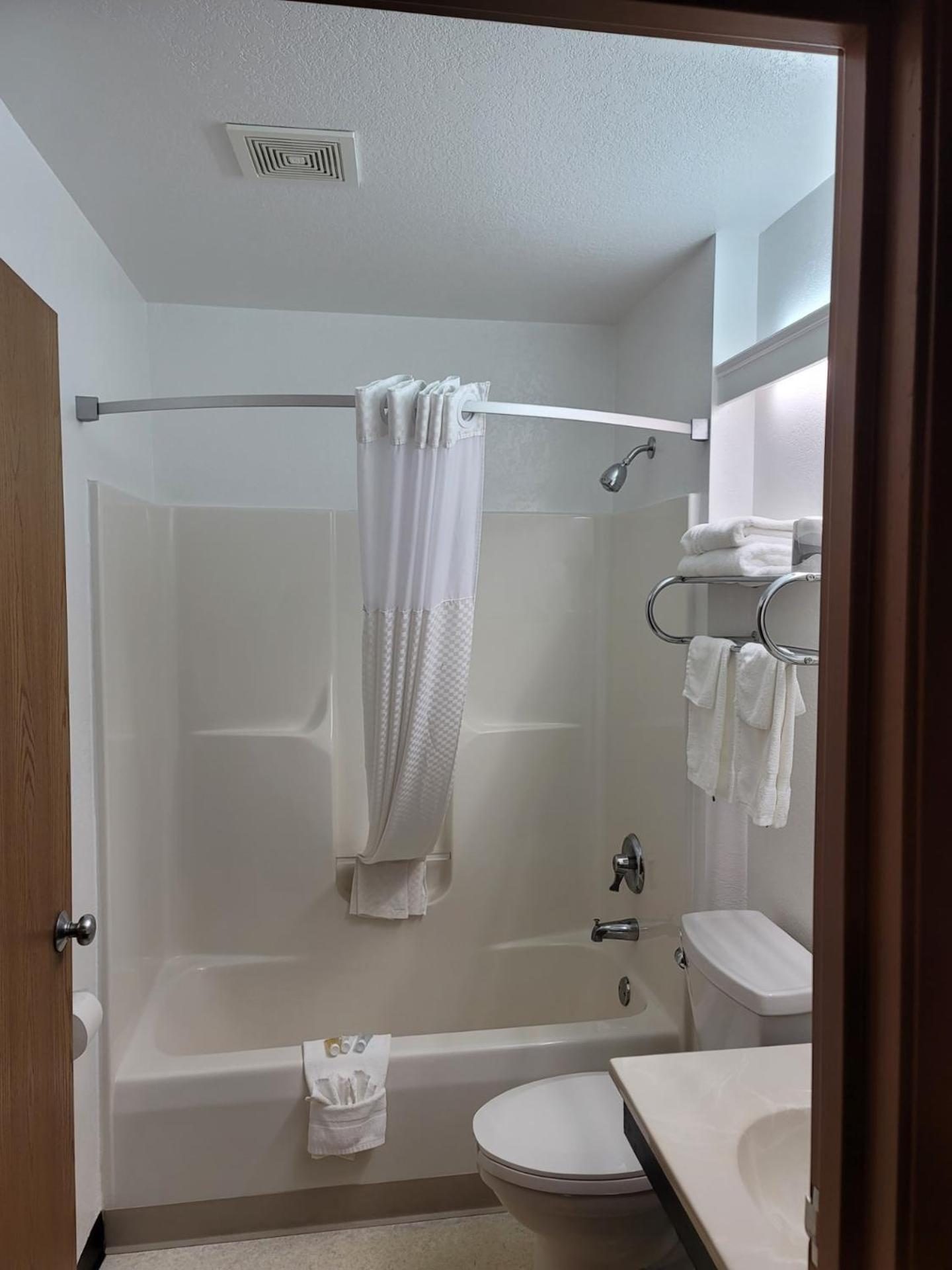Hotel Super 8 By Wyndham Ionia Mi Exteriér fotografie